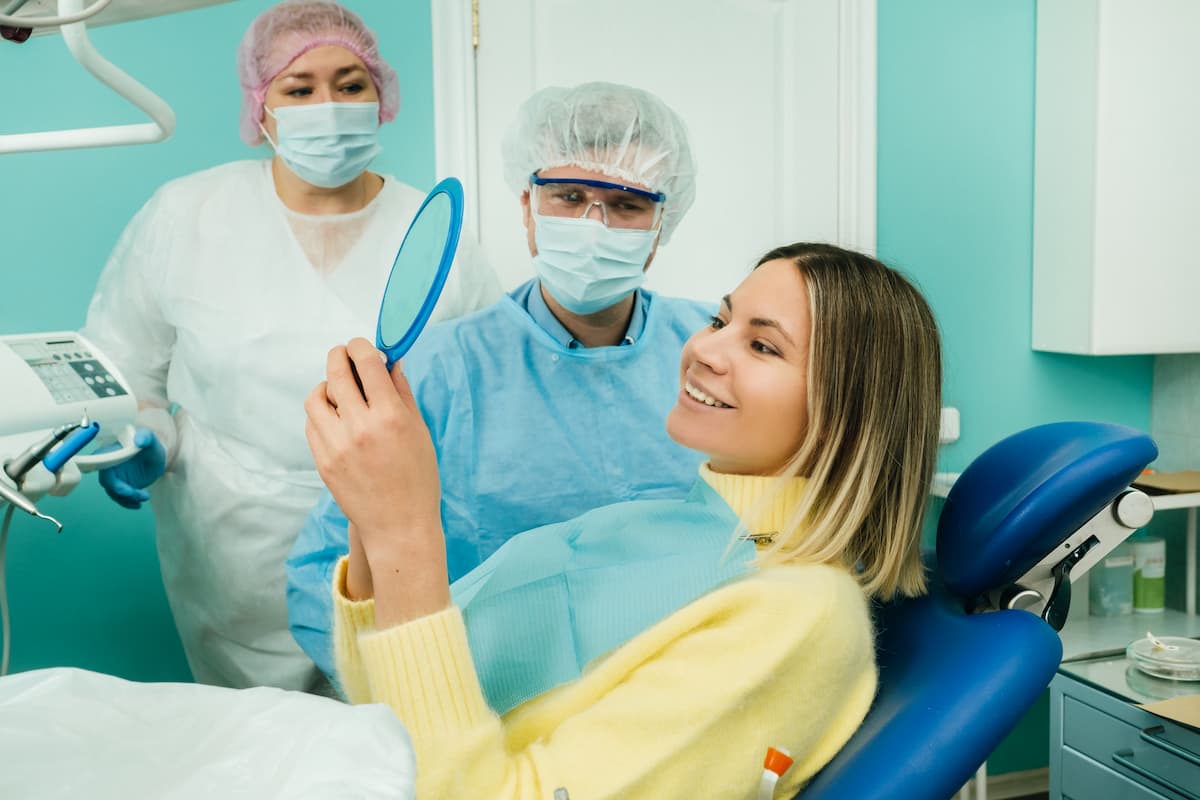 cosa-fa-un-igienista-dentale